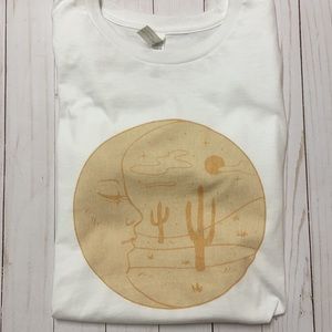 Apricot Lane Graphic T-Shirt Short Sleeve Women’s White Size Small